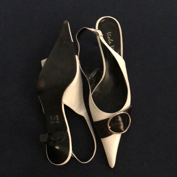 Pumps - Picture 2 of 5